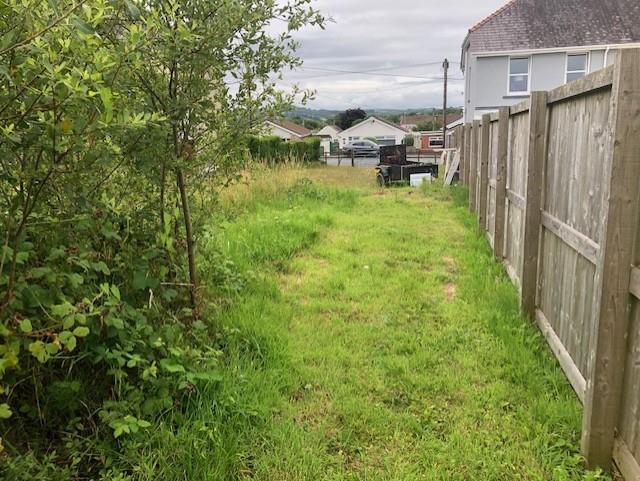 1 The Crescent, Penygroes Road, Gorslas, Llanelli, SA14 7LG